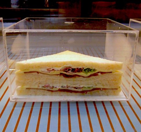 porta tramezzini in plexiglass