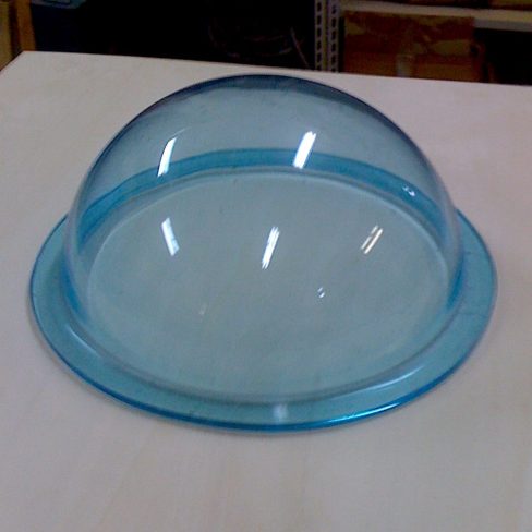 Semisfera in plexiglass trasparente