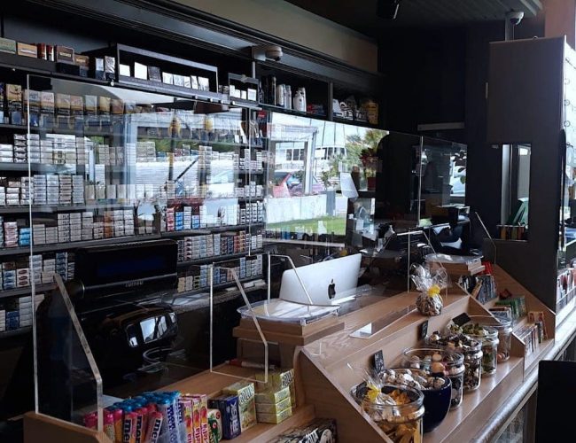 Schermo protettivo in plexiglass